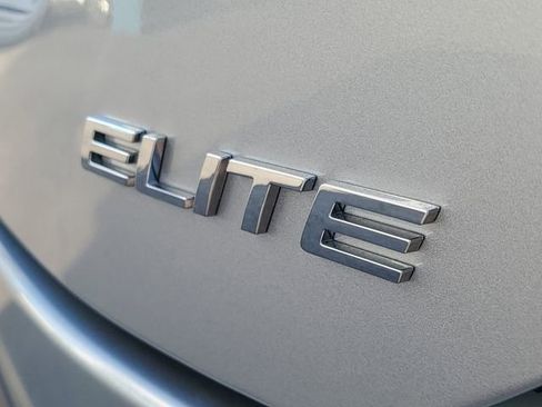 Used 2024 Honda Pilot Elite image 6