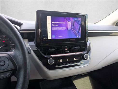 Used 2025 Toyota Corolla LE w/ Convenience Package image 10