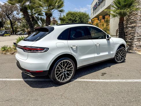 Used 2020 Porsche Macan AWD/4WD image 8
