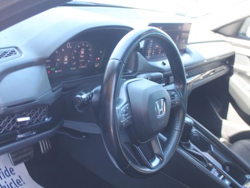 Used 2023 Honda Accord Sport image 15