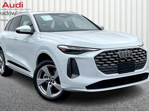 New 2025 Audi Q5 Premium Plus AWD/4WD image 2