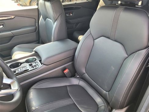 New 2025 Honda Pilot EX-L image 8