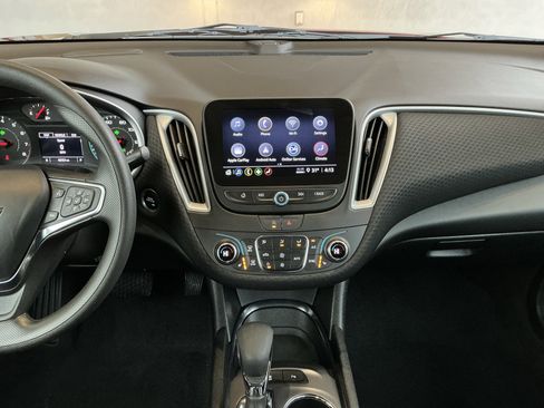 Used 2024 Chevrolet Malibu LT image 9