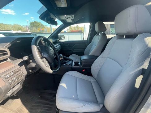 Used 2024 Toyota Tacoma SR5 image 9