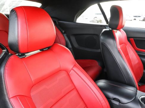 Used 2018 Ford Mustang GT Premium w/ GT Performance Package image 35