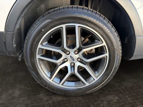 Used 2017 Ford Explorer Sport AWD/4WD image 41