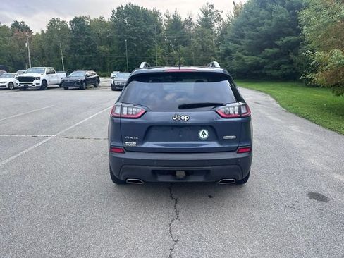 Used 2019 Jeep Cherokee Latitude Plus w/ Trailer Tow Group AWD/4WD image 4