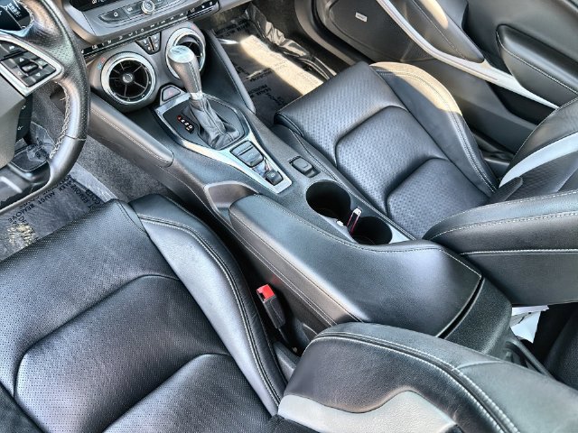 Used 2022 Chevrolet Camaro LT RWD image 21