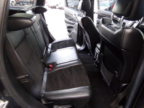 Used 2014 Jeep Grand Cherokee Altitude image 21