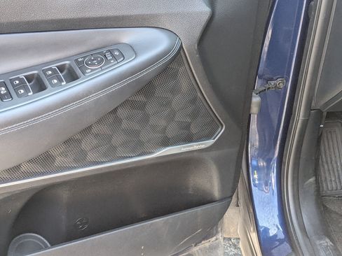 Used 2021 Hyundai Santa Fe Limited AWD/4WD image 16