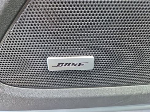 Used 2024 Chevrolet Equinox Premier image 18