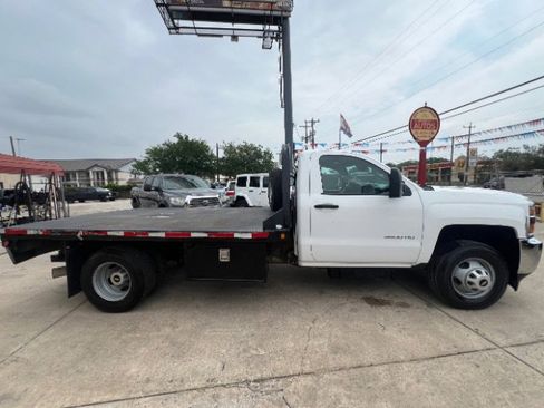 Used 2015 Chevrolet Silverado 3500 W/T RWD image 4