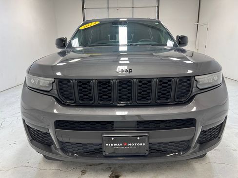 Used 2024 Jeep Grand Cherokee L Altitude AWD/4WD image 13