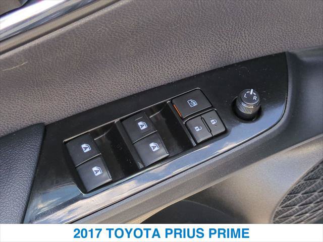 Used 2017 Toyota Prius Prime Plus w/ Preferred Accessory Package FWD image 13