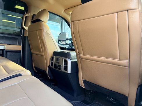 Used 2022 Ford F250 Lariat w/ Lariat Value Package image 35