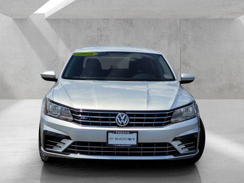 Used 2018 Volkswagen Passat 2.0T S FWD image 2