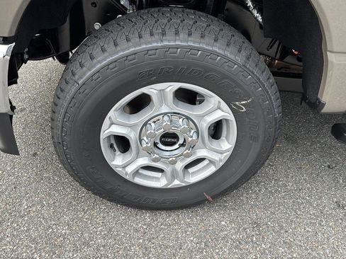 New 2026 Ford F250 XLT w/ XLT Premium Package image 47