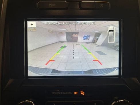 Used 2017 Ford F150 XLT w/ Equipment Group 302A Luxury image 5