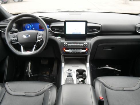 Certified 2020 Ford Explorer ST image 10