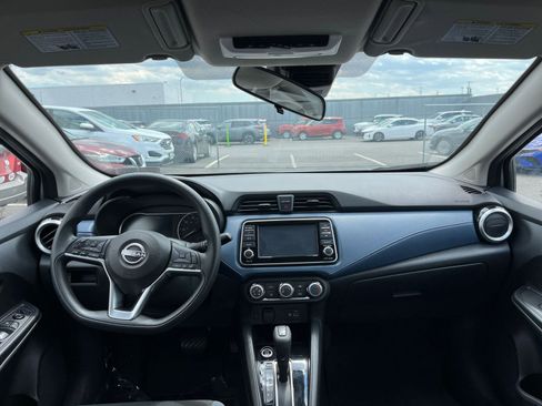 Used 2025 Nissan Versa SV FWD image 32