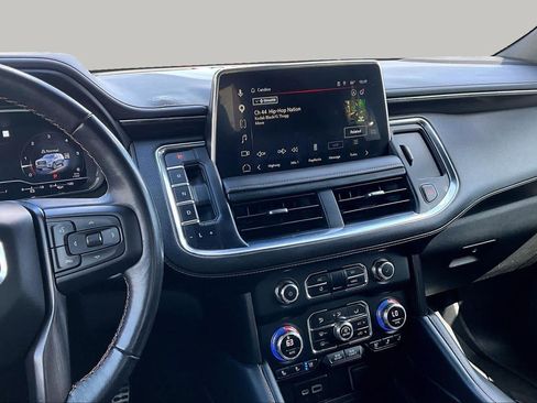 Used 2023 GMC Yukon XL AT4 w/ AT4 Premium Package AWD/4WD image 7