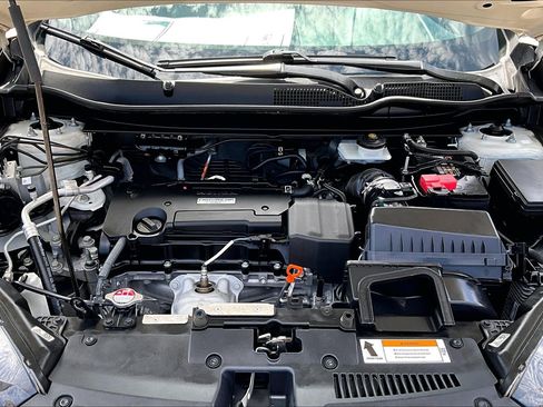 Used 2017 Honda CR-V LX image 9