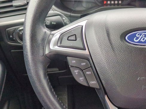 Used 2023 Ford Edge SEL image 13