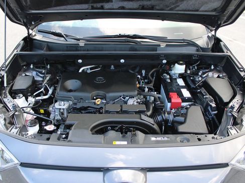Used 2021 Toyota RAV4 XLE Premium AWD/4WD image 36