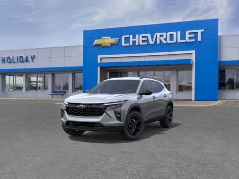 New 2026 Chevrolet Trax LT w/ Driver Confidence Package FWD image 11