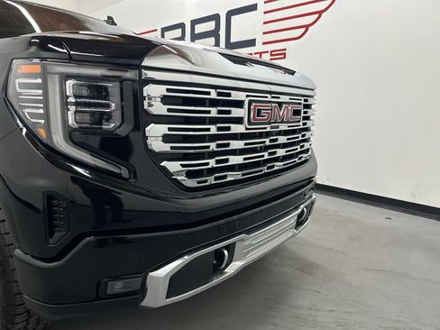Used 2022 GMC Sierra 1500 Denali AWD/4WD image 2