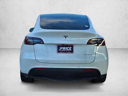 Used 2021 Tesla Model Y Long Range AWD/4WD image 7