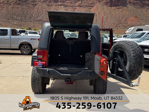 Used 2014 Jeep Wrangler Rubicon w/ Power Convenience Group AWD/4WD image 42