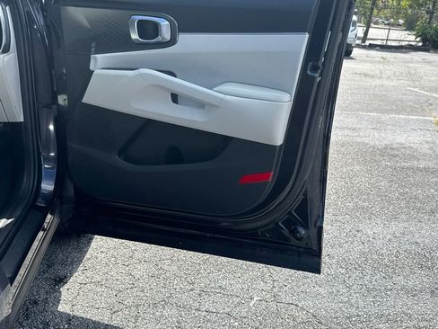 New 2025 Kia Sorento S w/ Panoramic Sunroof Package image 14