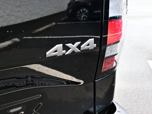 Certified 2024 Nissan Frontier S AWD/4WD image 9