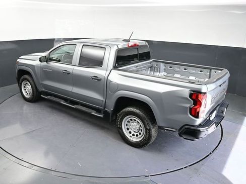 Used 2025 Chevrolet Colorado W/T RWD image 27