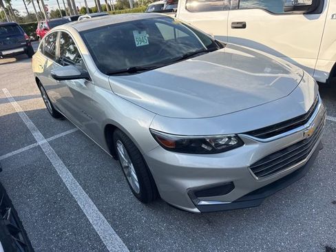 Used 2016 Chevrolet Malibu LT image 1