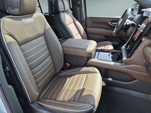 New 2026 GMC Yukon XL Denali Ultimate AWD/4WD image 29