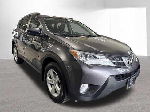 Used 2014 Toyota RAV4 XLE AWD/4WD image 10