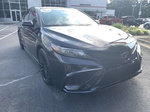Used 2024 Toyota Camry SE FWD image 2