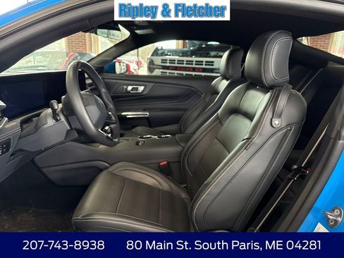 Used 2025 Ford Mustang GT Premium RWD image 11