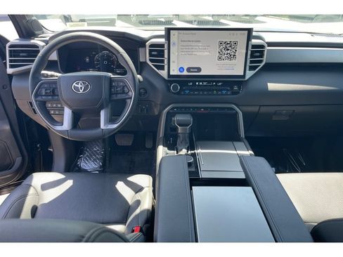 Used 2025 Toyota Sequoia Limited w/ Tow Technology Package AWD/4WD image 15