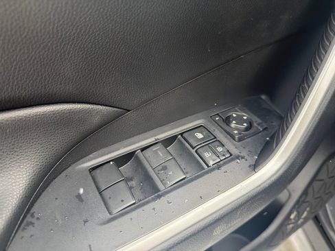 Used 2021 Toyota RAV4 XLE image 12