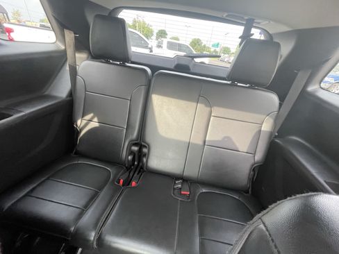 Used 2018 Chevrolet Traverse Premier w/ LPO, 'HIT The Road' Package AWD/4WD image 30