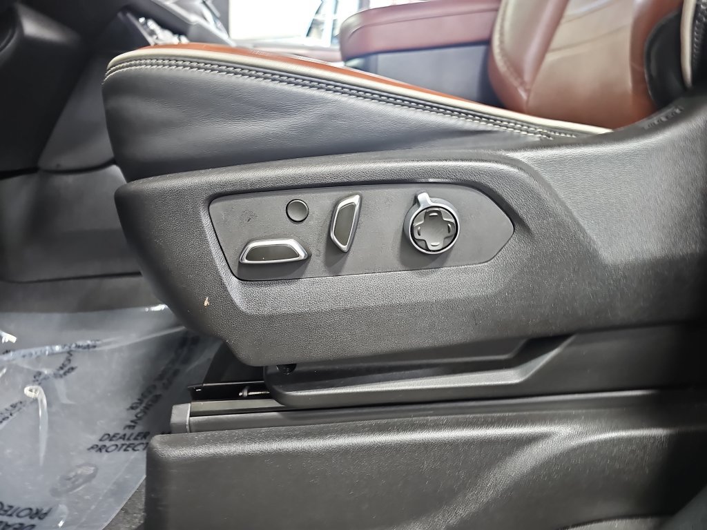 Certified 2023 GMC Yukon Denali Ultimate AWD/4WD image 36
