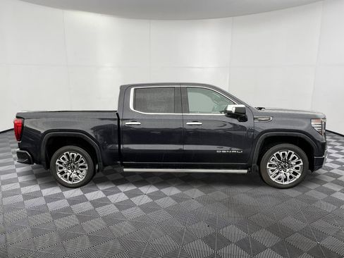 Used 2023 GMC Sierra 1500 Denali Ultimate image 7
