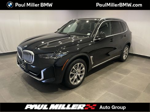 Certified 2024 BMW X5 xDrive40i w/ Premium Package AWD/4WD image 1