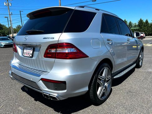 Used 2012 Mercedes-Benz ML 63 AMG 4MATIC image 5