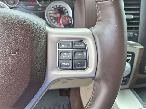 Used 2017 RAM 1500 Laramie w/ Convenience Group image 33