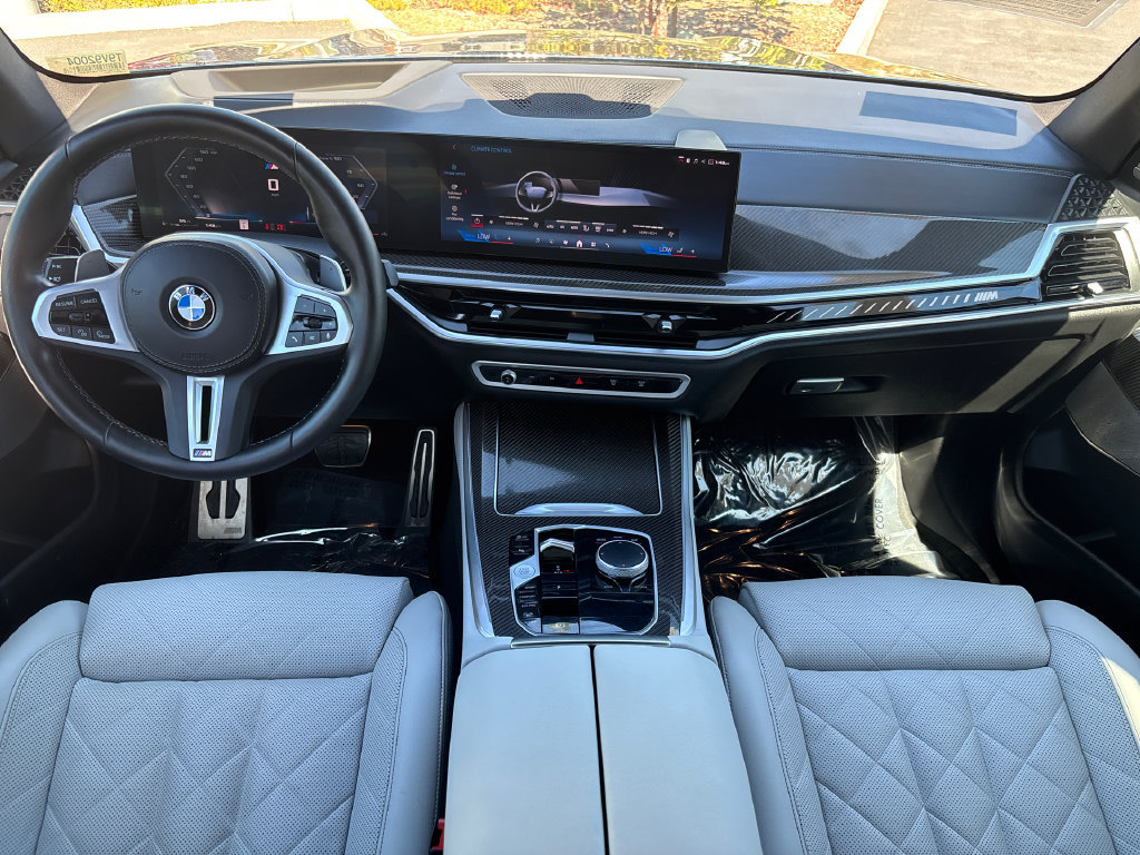 Used 2024 BMW X5 M60i AWD/4WD image 19