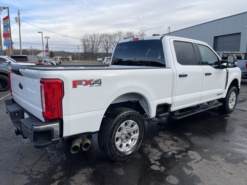 Used 2024 Ford F250 XLT w/ FX4 Off-Road Package image 3